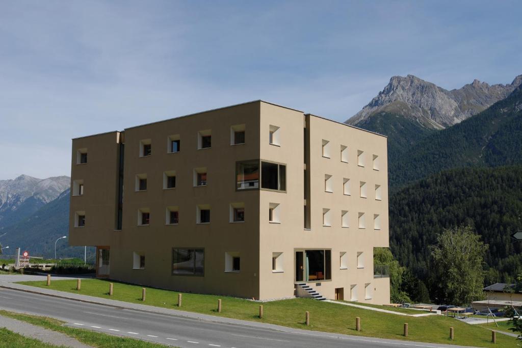 Scuol Youth Hostel Εξωτερικό φωτογραφία