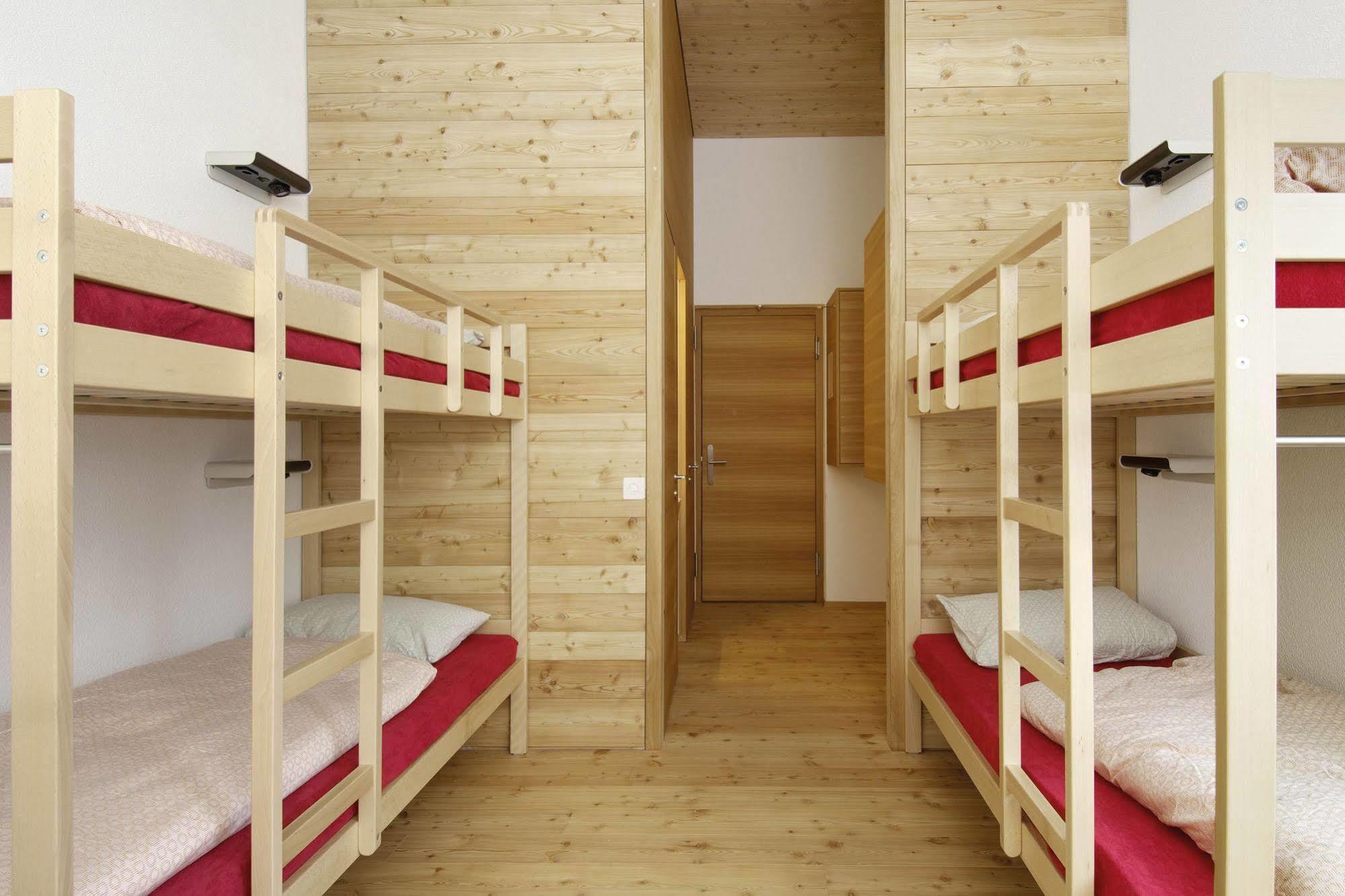 Scuol Youth Hostel Εξωτερικό φωτογραφία