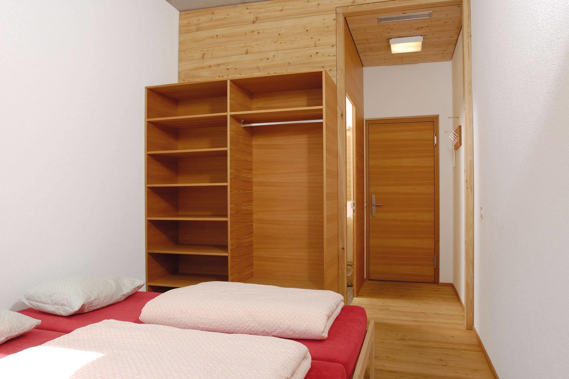 Scuol Youth Hostel Εξωτερικό φωτογραφία